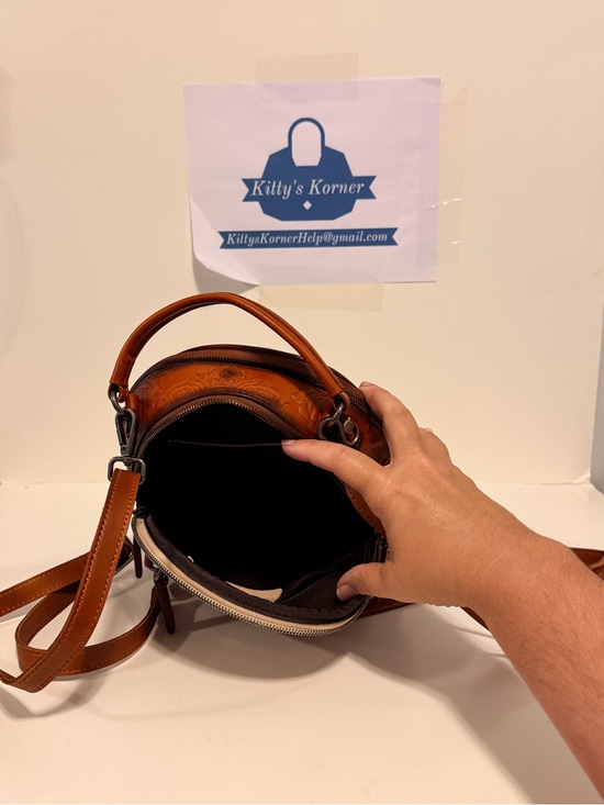 NWOT IVTG Embossed Leather Crossbody Backpack main image 4